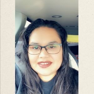 Meet your Posher, Amelia